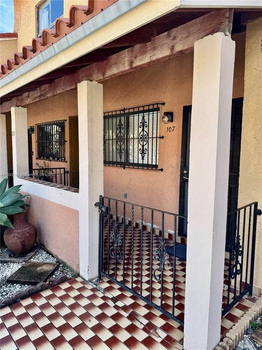 最近租的: $2,275 (2 贝兹, 2 浴室, 765 平方英尺)