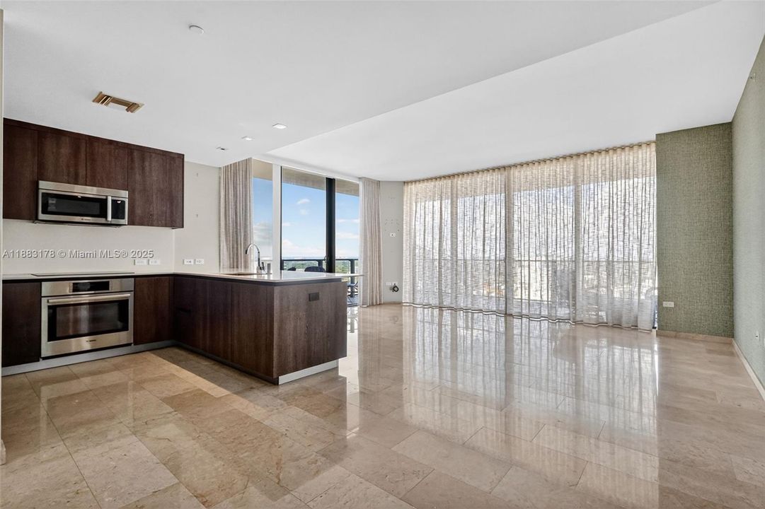 Open Kitchen and wide open spaces.