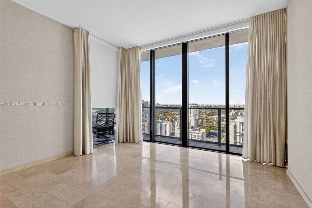 2nd bedroom w/ unobstructed view