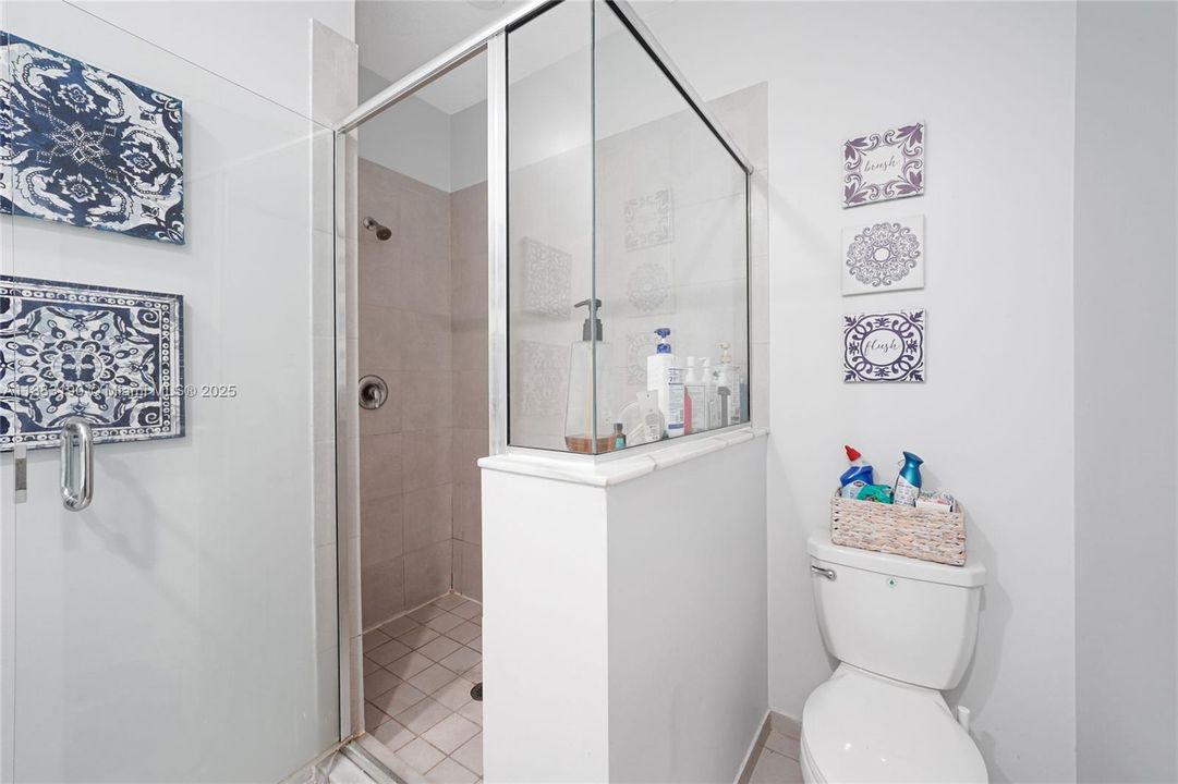 For Sale: $575,000 (4 beds, 2 baths, 1587 Square Feet)