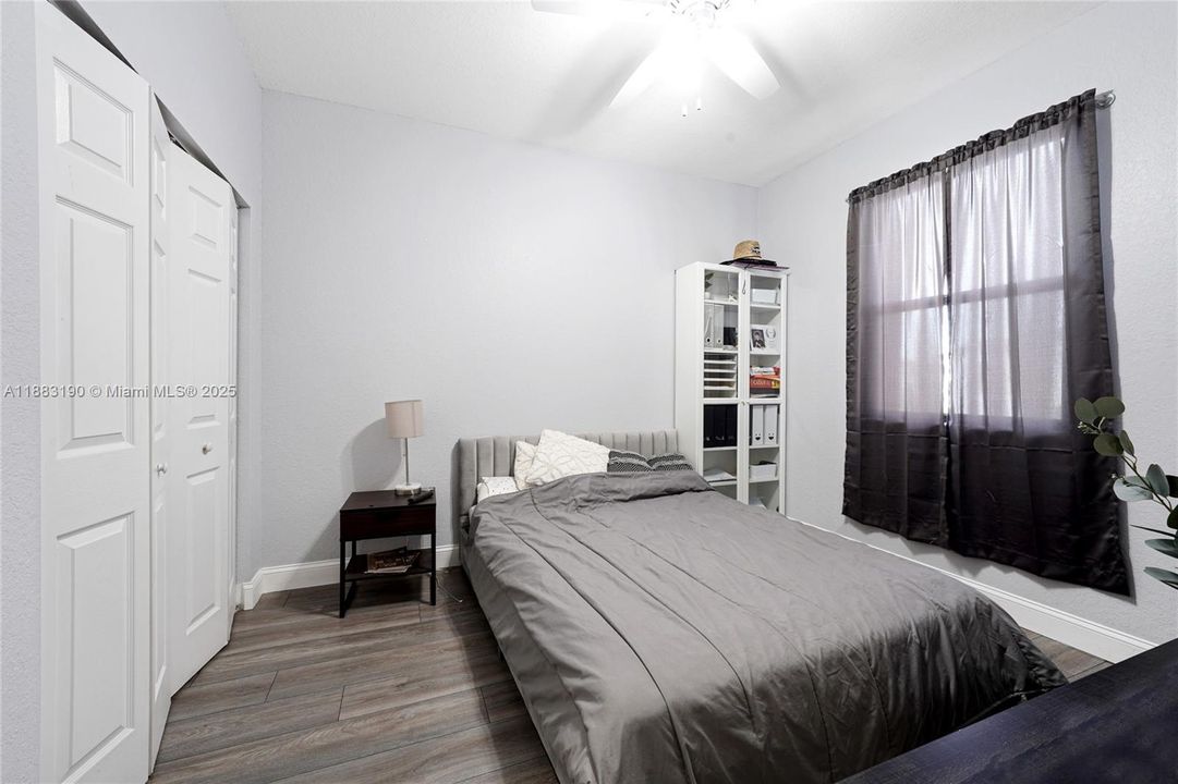 For Sale: $575,000 (4 beds, 2 baths, 1587 Square Feet)