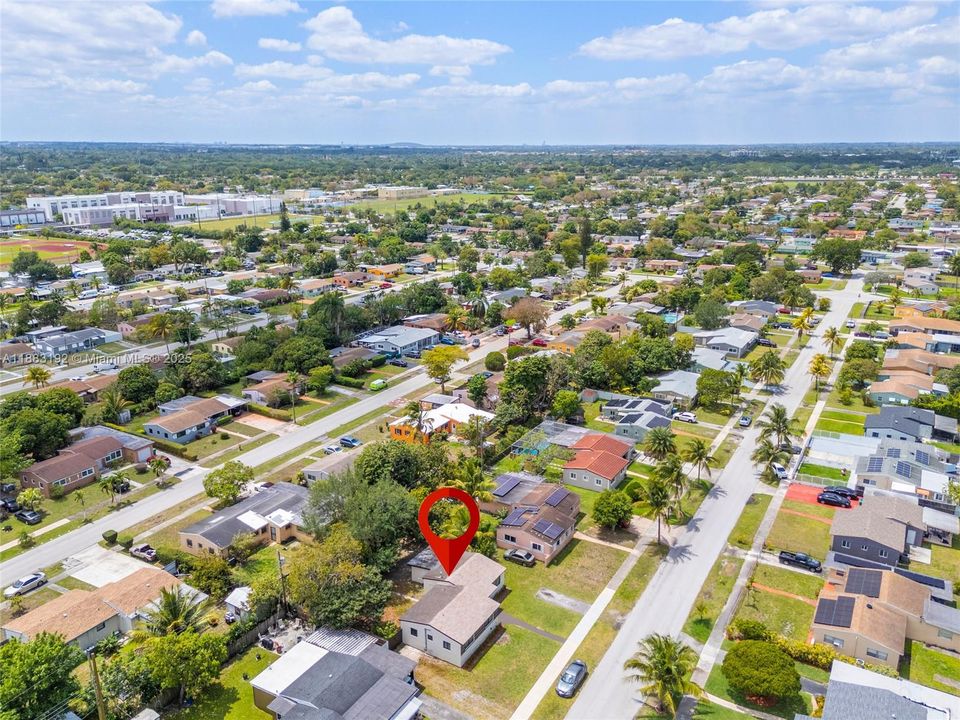 Под контрактом: $3,500 (3 спален, 2 ванн, 1190 Квадратных фут)