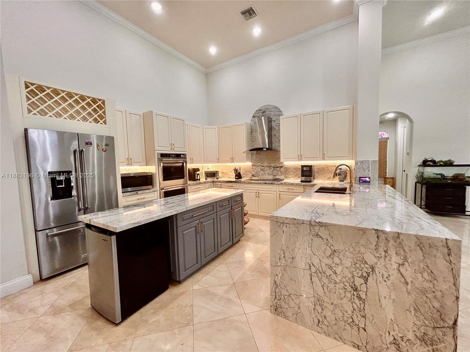 待售: $1,495,000 (4 贝兹, 3 浴室, 3889 平方英尺)