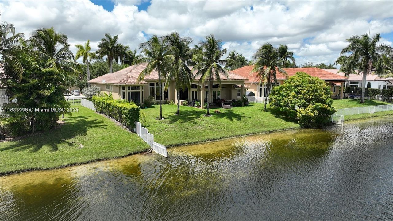 待售: $1,495,000 (4 贝兹, 3 浴室, 3889 平方英尺)