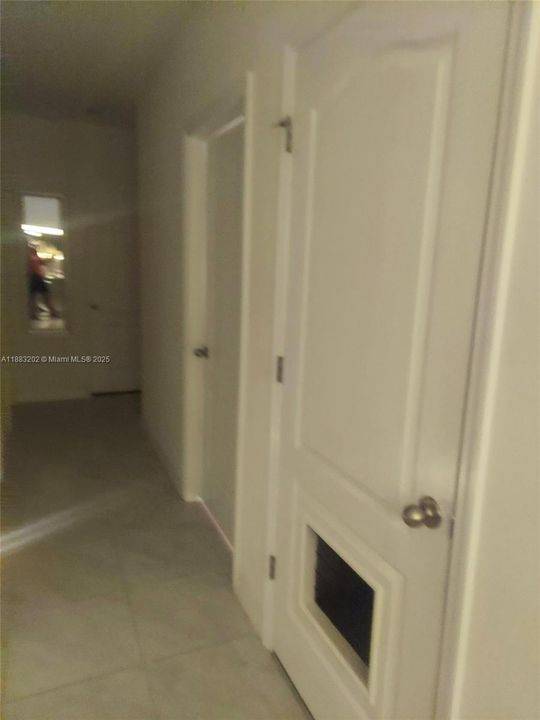 待售: $410,000 (4 贝兹, 2 浴室, 0 平方英尺)