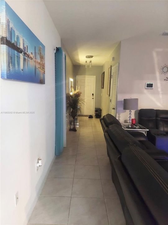 待售: $410,000 (4 贝兹, 2 浴室, 0 平方英尺)