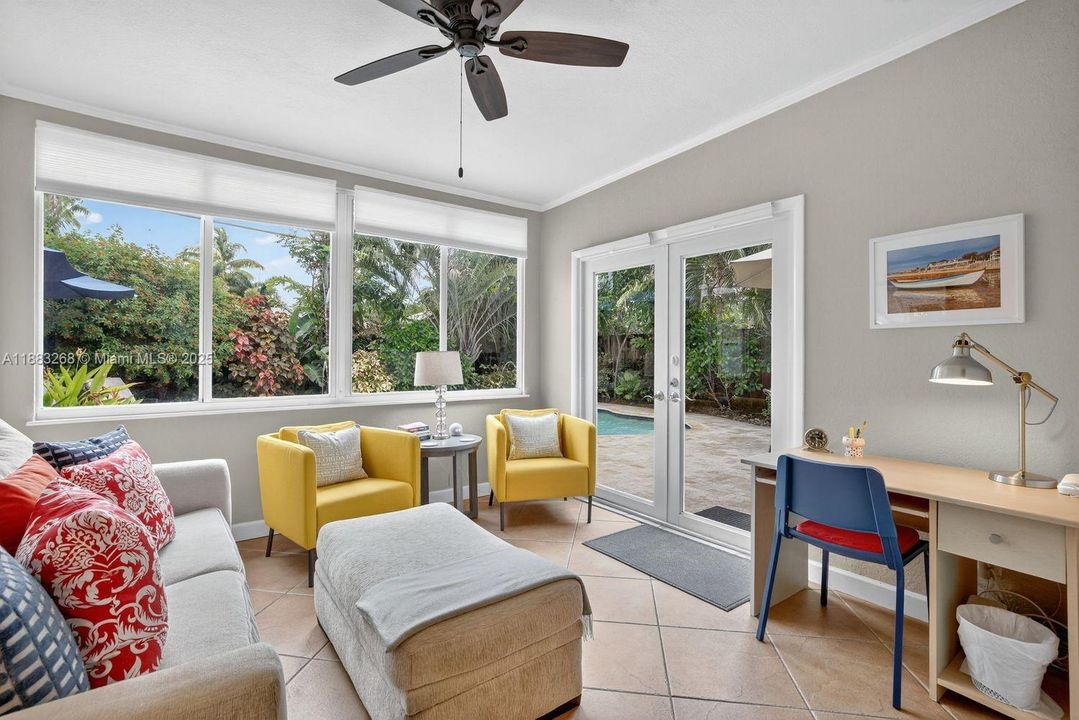 Active With Contract: $599,000 (2 beds, 2 baths, 1166 Square Feet)