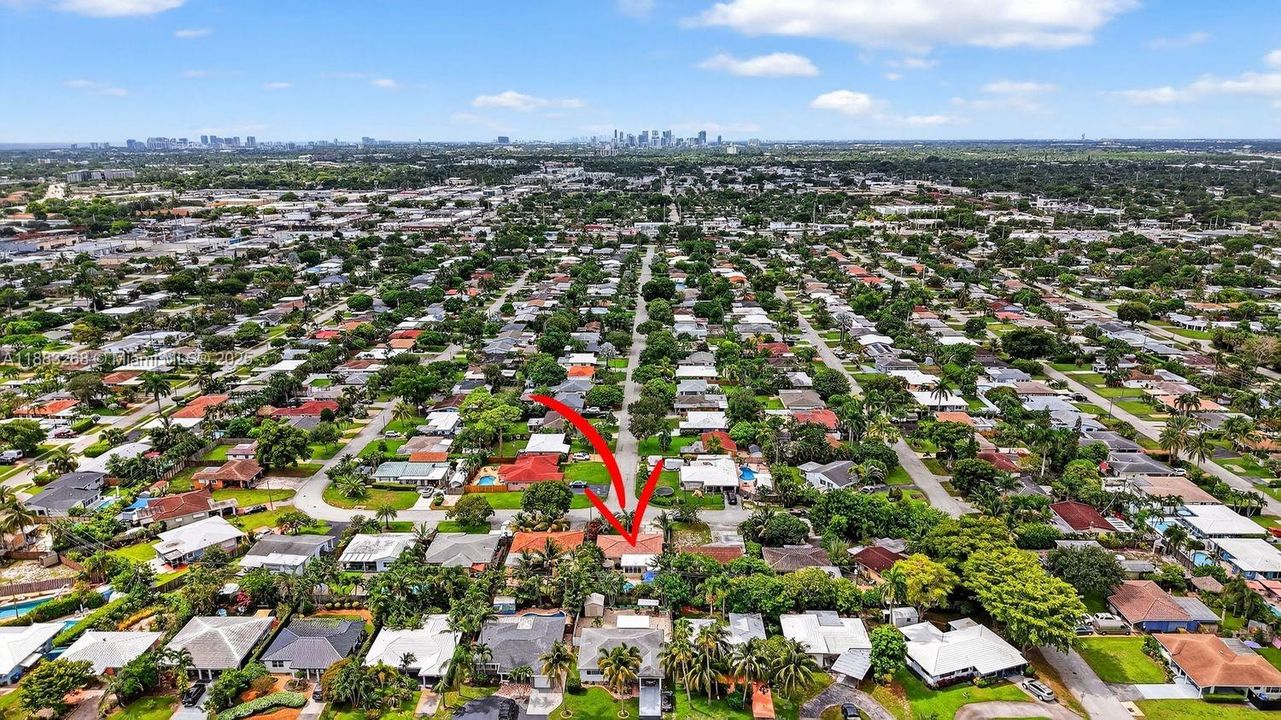 Active With Contract: $599,000 (2 beds, 2 baths, 1166 Square Feet)