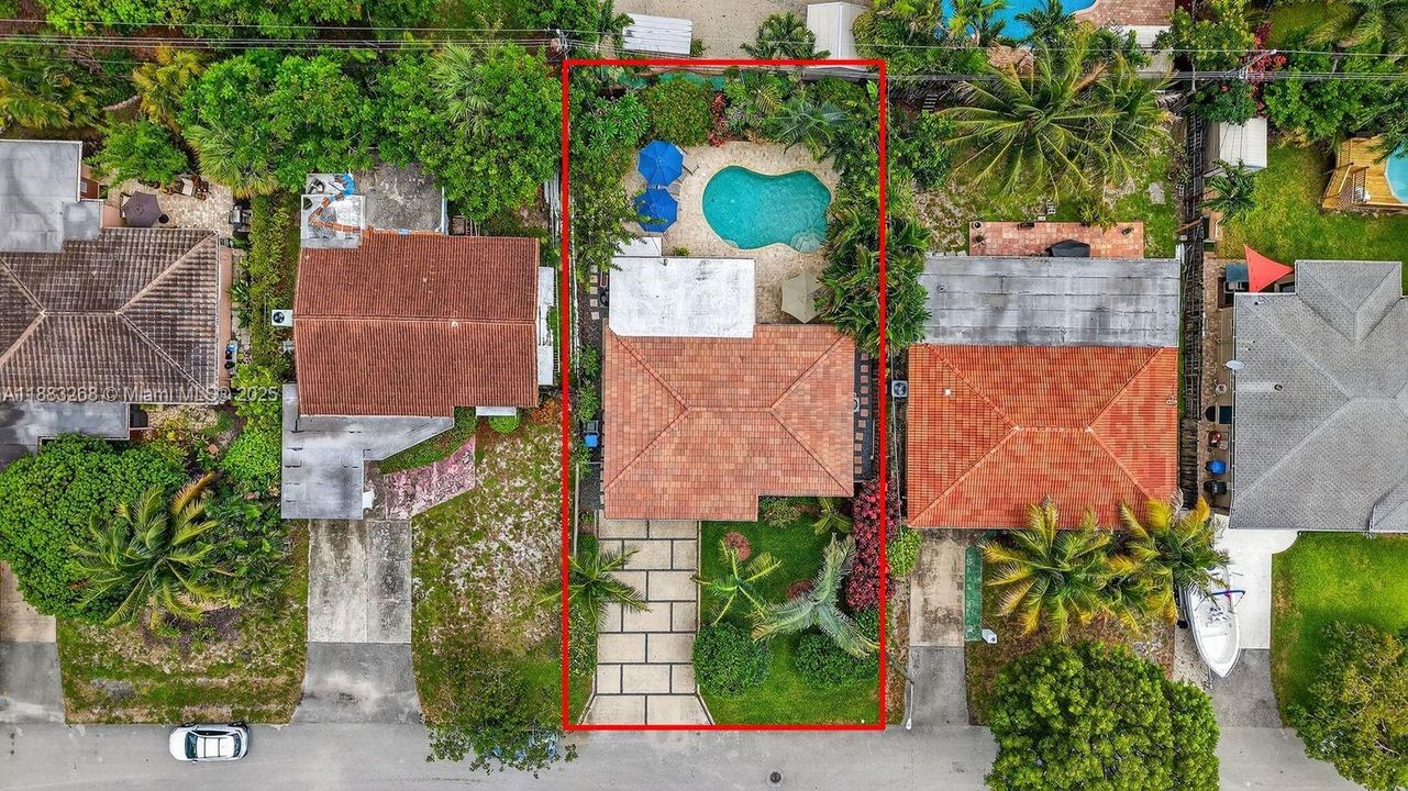 Active With Contract: $599,000 (2 beds, 2 baths, 1166 Square Feet)