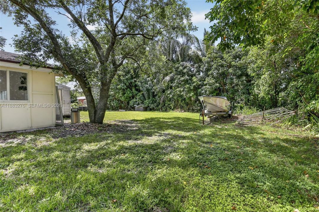 For Sale: $2,279,000 (5 beds, 3 baths, 5635 Square Feet)