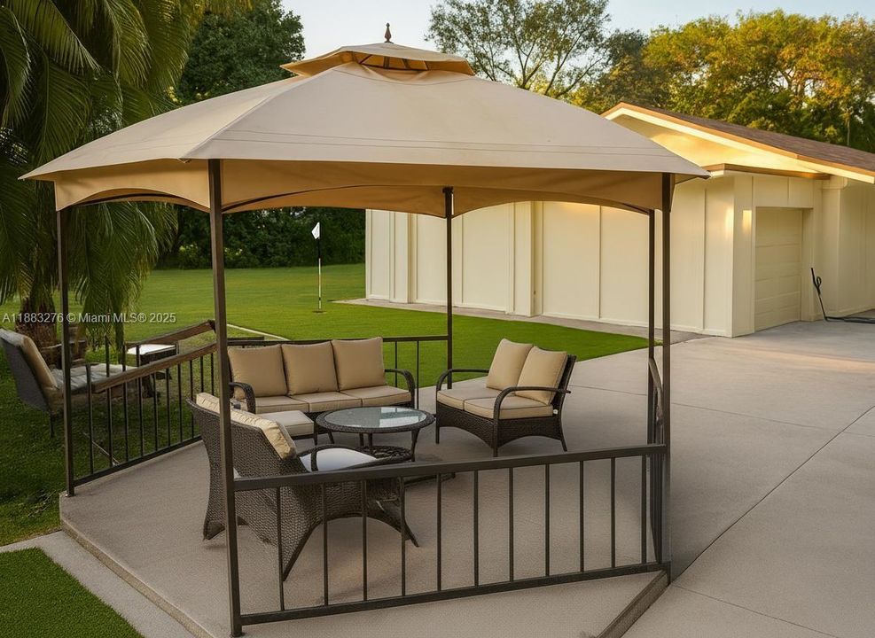 待售: $2,550,000 (6 贝兹, 3 浴室, 5467 平方英尺)