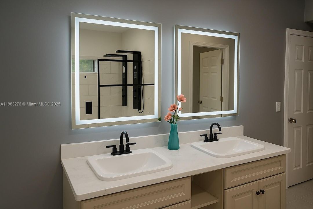 待售: $2,550,000 (6 贝兹, 3 浴室, 5467 平方英尺)