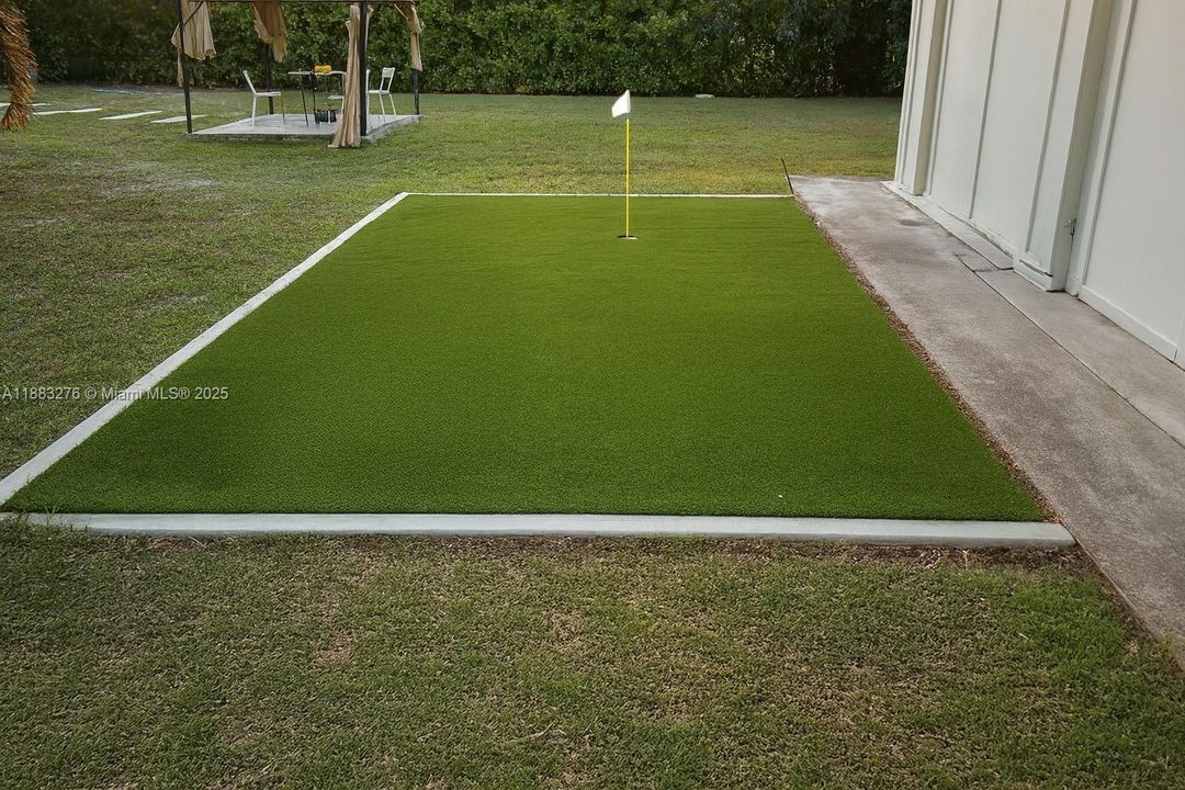 待售: $2,550,000 (6 贝兹, 3 浴室, 5467 平方英尺)