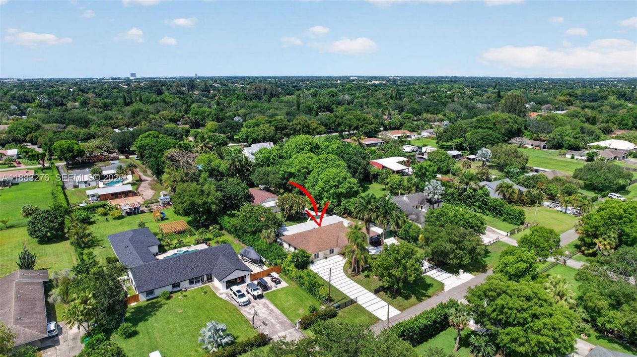 For Sale: $2,279,000 (5 beds, 3 baths, 5635 Square Feet)