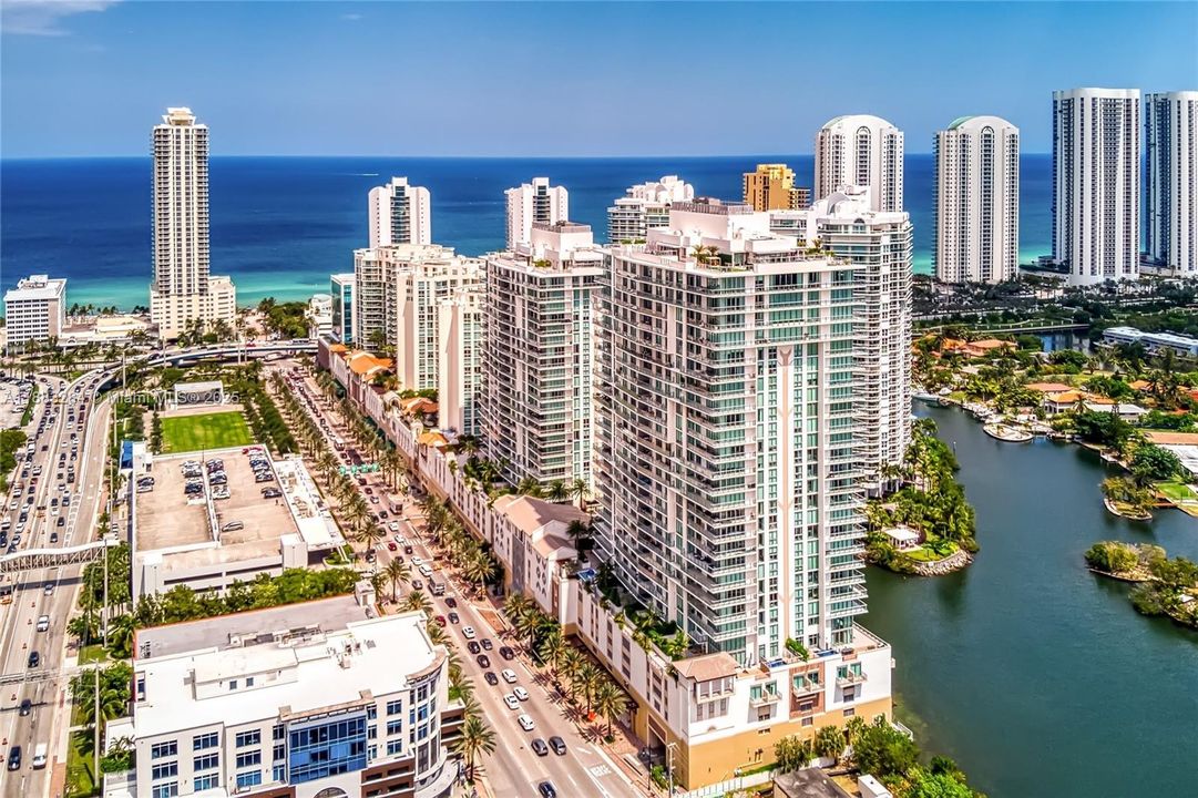 Active With Contract: $1,699,000 (3 beds, 3 baths, 1892 Square Feet)