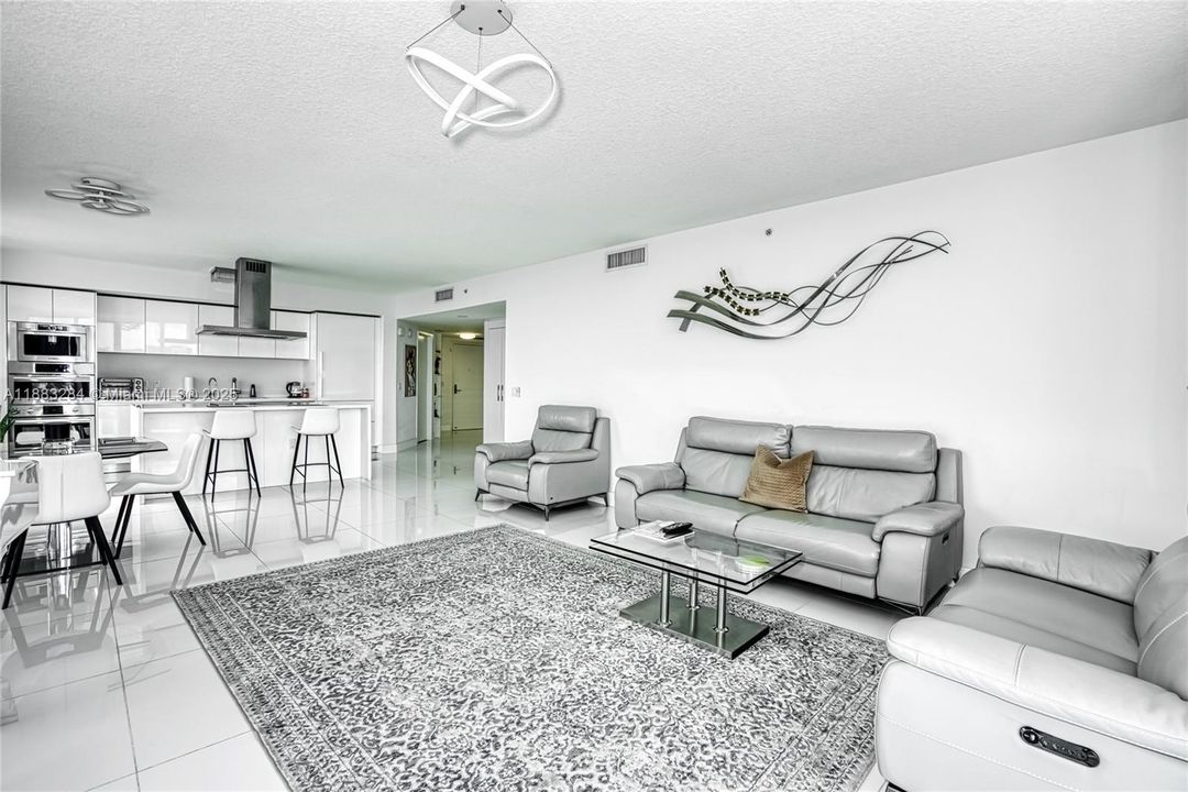 Active With Contract: $1,699,000 (3 beds, 3 baths, 1892 Square Feet)