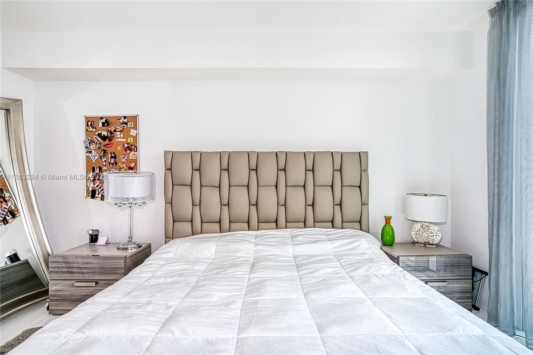 Active With Contract: $1,699,000 (3 beds, 3 baths, 1892 Square Feet)