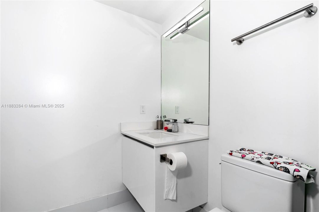 Active With Contract: $1,699,000 (3 beds, 3 baths, 1892 Square Feet)