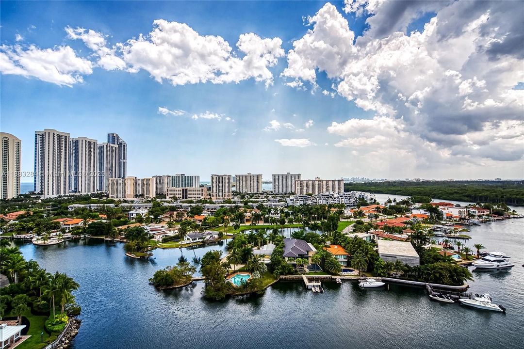 Active With Contract: $1,699,000 (3 beds, 3 baths, 1892 Square Feet)