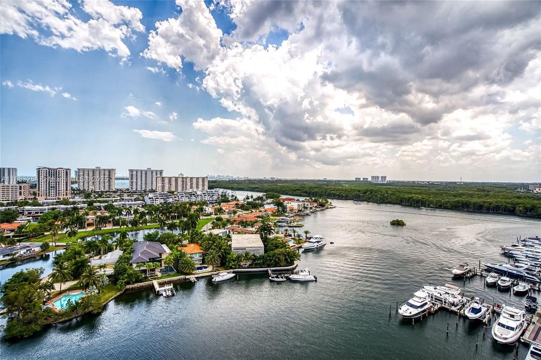 Active With Contract: $1,699,000 (3 beds, 3 baths, 1892 Square Feet)