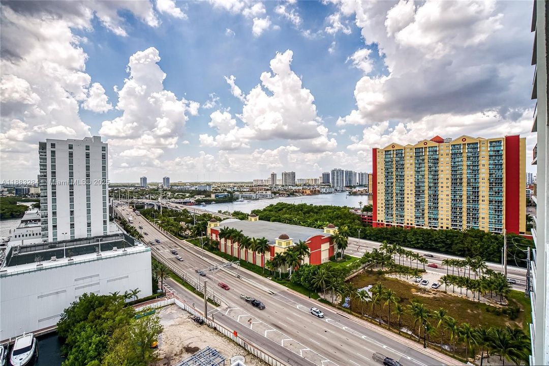 Active With Contract: $1,699,000 (3 beds, 3 baths, 1892 Square Feet)