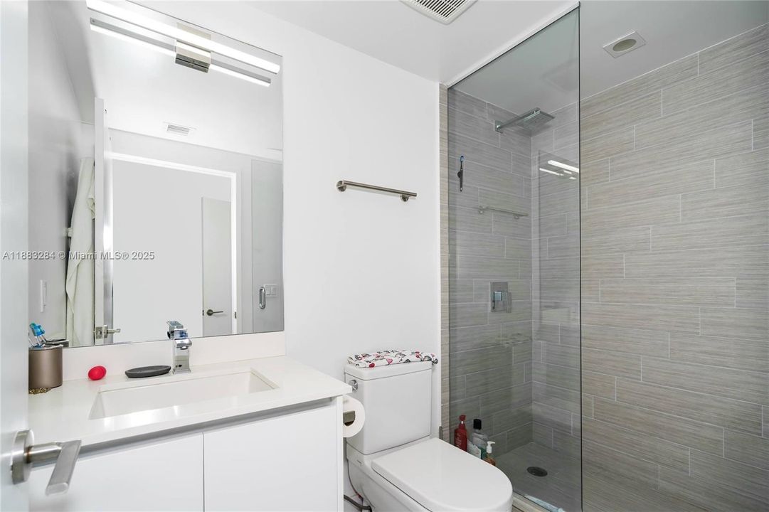 Active With Contract: $1,699,000 (3 beds, 3 baths, 1892 Square Feet)