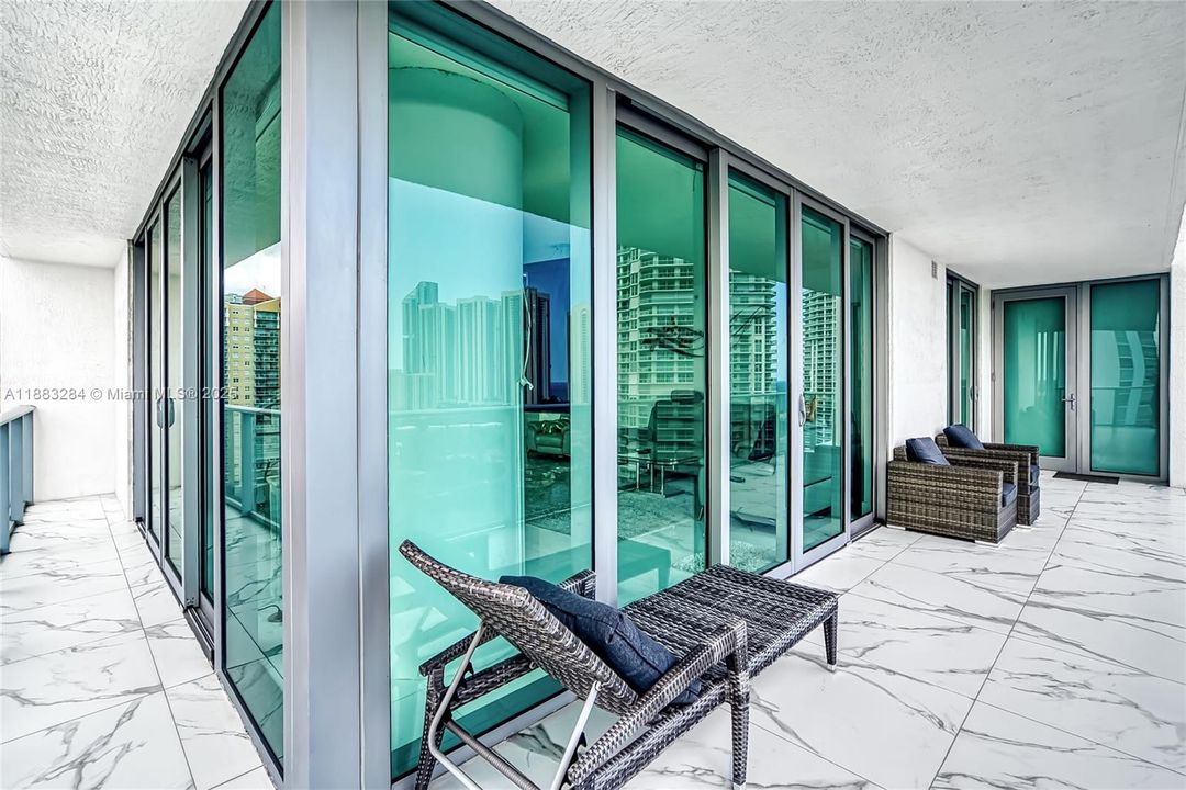 Active With Contract: $1,699,000 (3 beds, 3 baths, 1892 Square Feet)