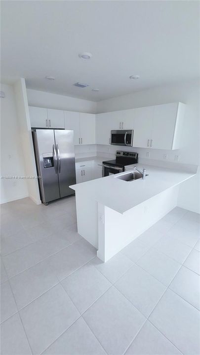 Active With Contract: $3,550 (4 beds, 2 baths, 1692 Square Feet)
