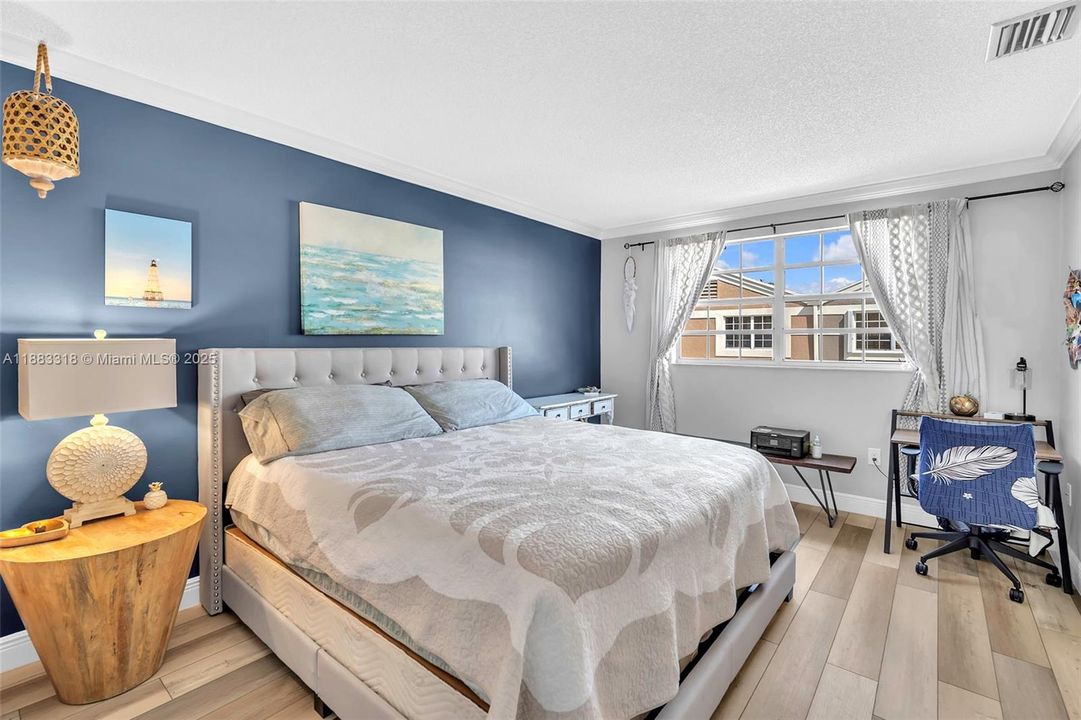 最近售出: $450,000 (3 贝兹, 3 浴室, 1459 平方英尺)