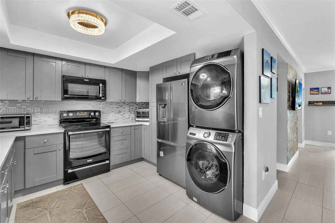 最近售出: $450,000 (3 贝兹, 3 浴室, 1459 平方英尺)