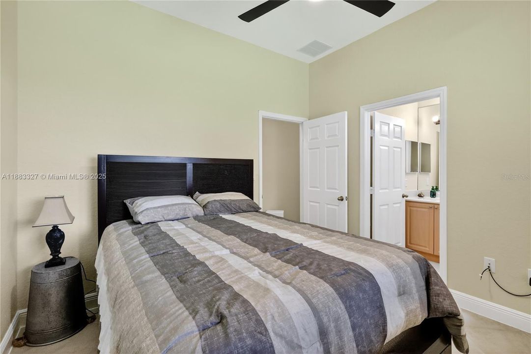 Activo con contrato: $765,000 (4 camas, 3 baños, 2326 Pies cuadrados)