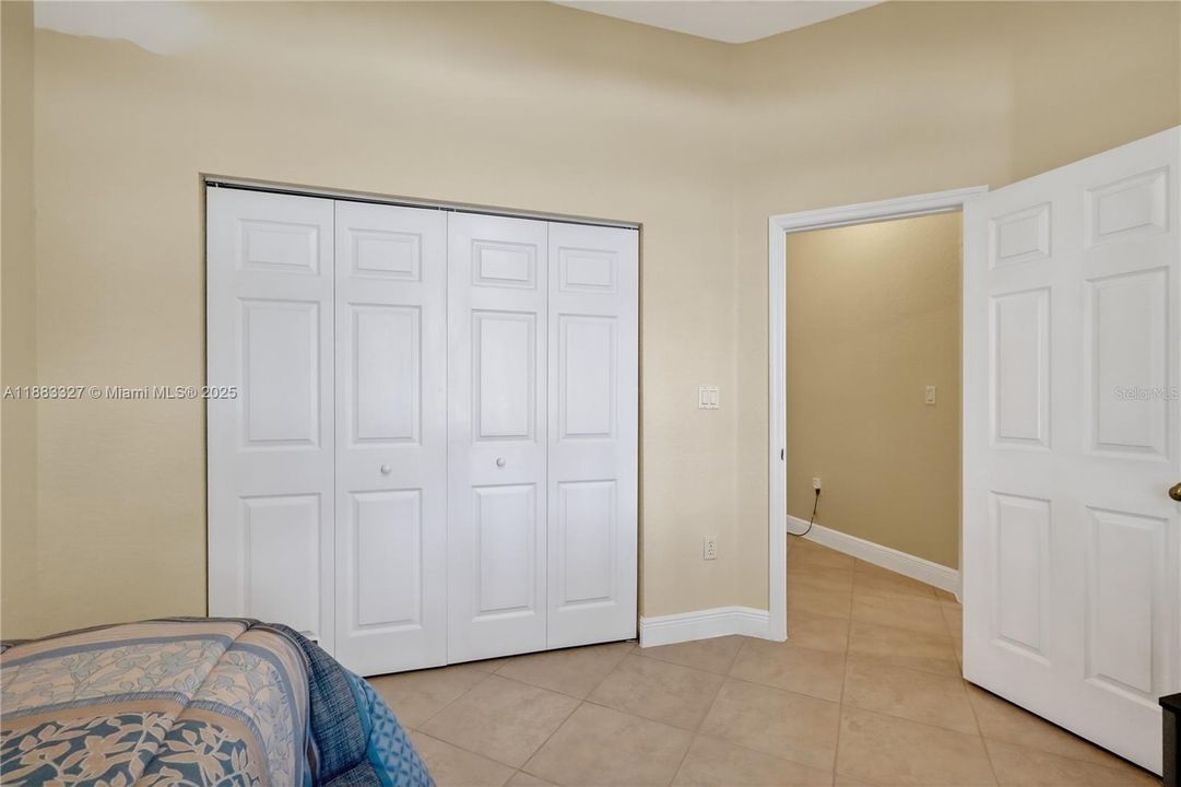 Activo con contrato: $765,000 (4 camas, 3 baños, 2326 Pies cuadrados)