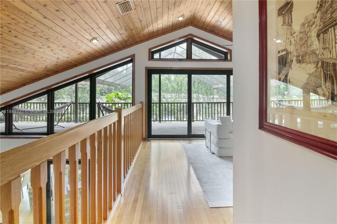 Primary Suite Loft Area