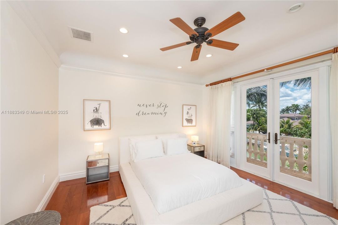 待售: $29,500,000 (9 贝兹, 8 浴室, 10964 平方英尺)