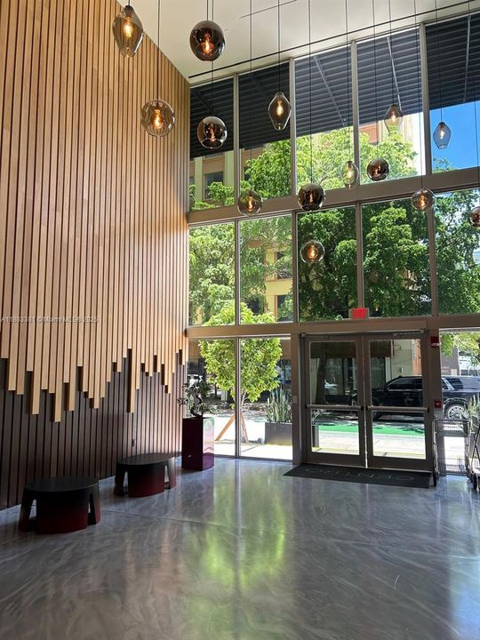 最近租的: $2,650 (1 贝兹, 1 浴室, 533 平方英尺)