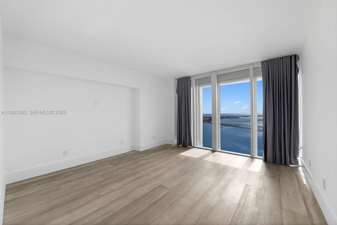 For Rent: $65,000 (7 beds, 7 baths, 10000 Square Feet)