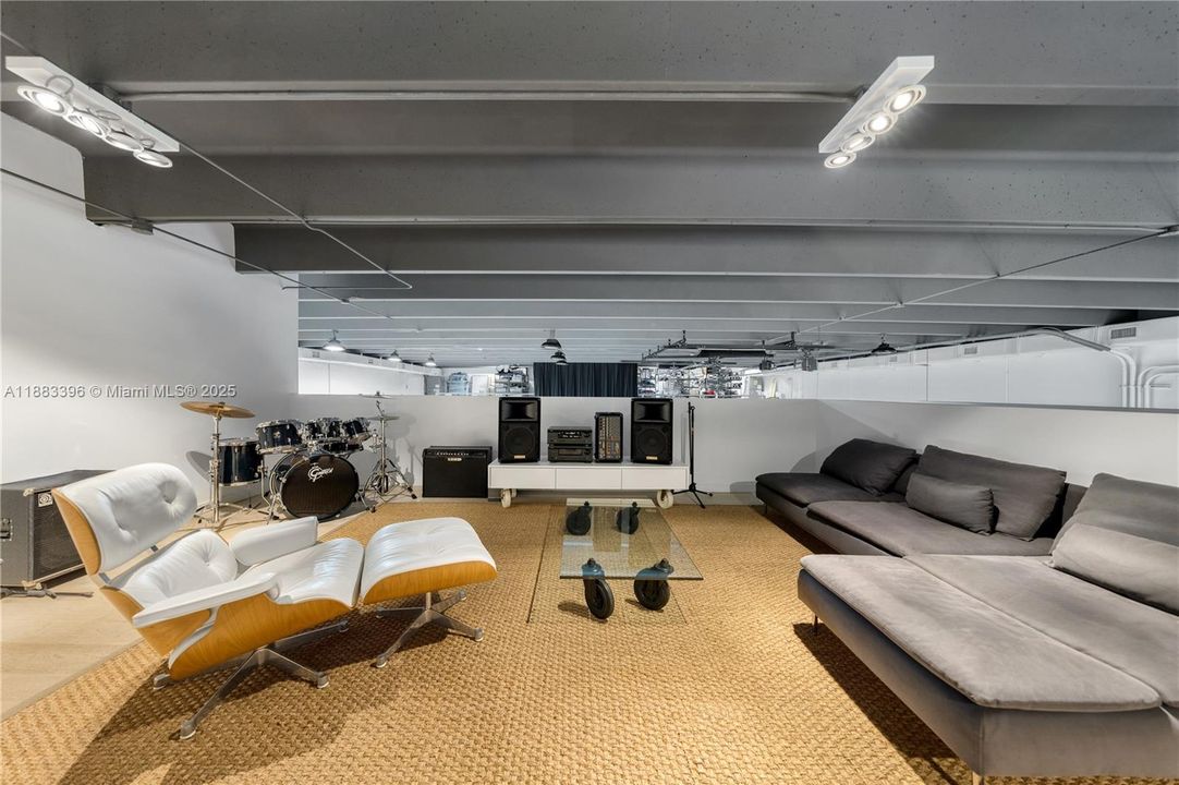 For Sale: $2,100,000 (0 beds, 0 baths, 0 Square Feet)