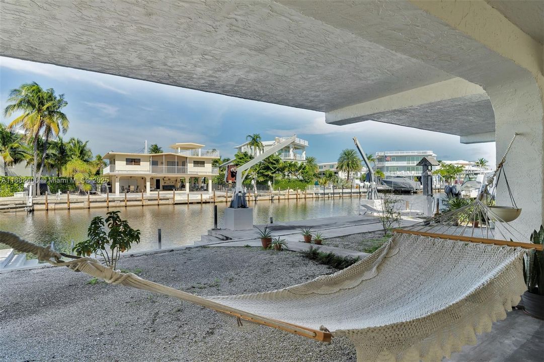 Recently Sold: $2,200,000 (3 beds, 2 baths, 1560 Square Feet)