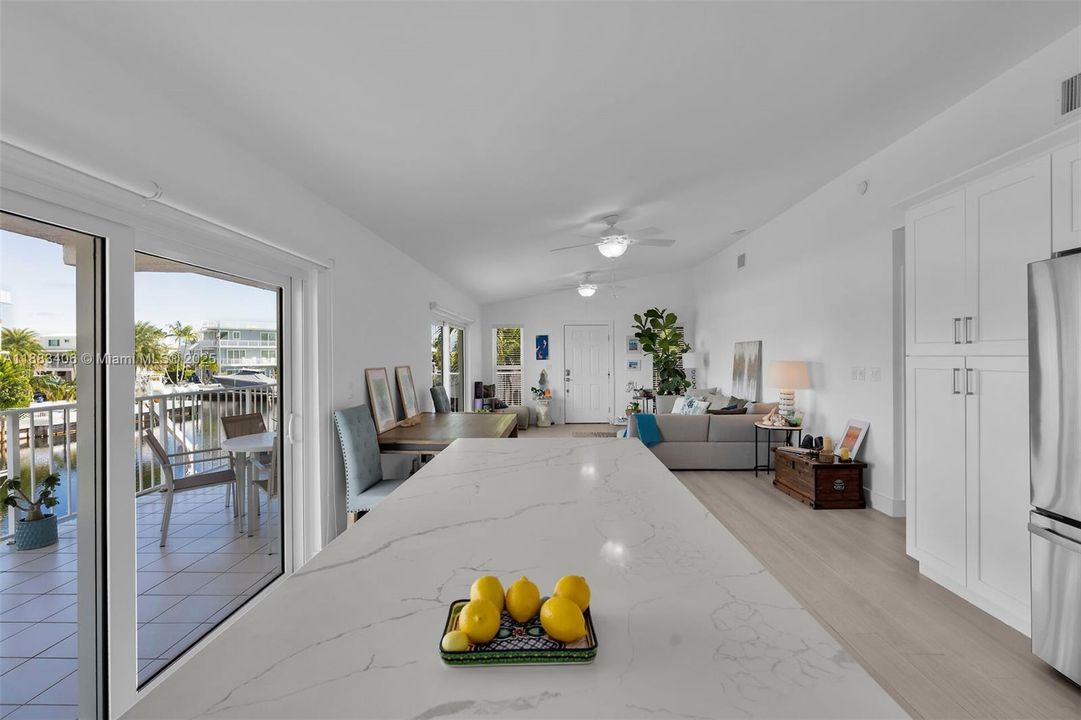 Recently Sold: $2,200,000 (3 beds, 2 baths, 1560 Square Feet)