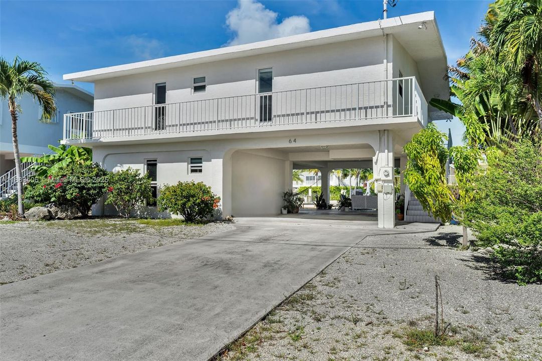Recently Sold: $2,200,000 (3 beds, 2 baths, 1560 Square Feet)