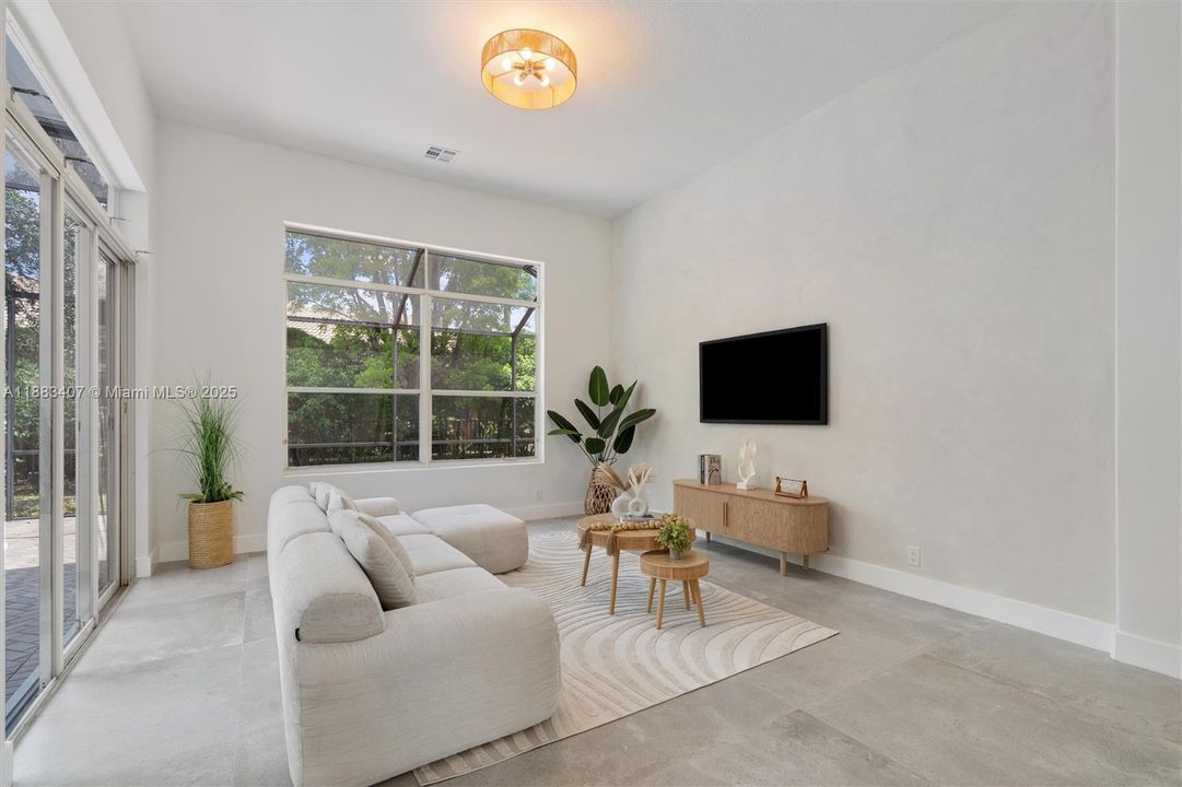 Recently Sold: $799,999 (3 beds, 2 baths, 2440 Square Feet)