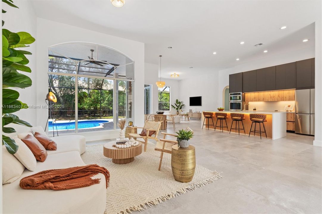 Recently Sold: $799,999 (3 beds, 2 baths, 2440 Square Feet)