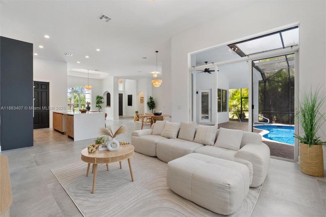 Recently Sold: $799,999 (3 beds, 2 baths, 2440 Square Feet)