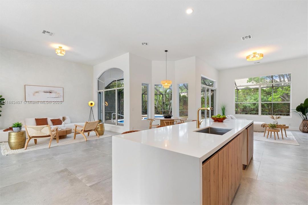 Recently Sold: $799,999 (3 beds, 2 baths, 2440 Square Feet)