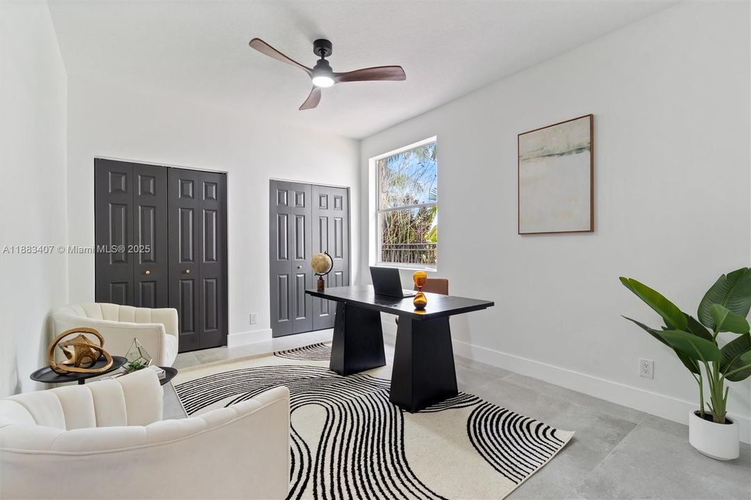 Recently Sold: $799,999 (3 beds, 2 baths, 2440 Square Feet)