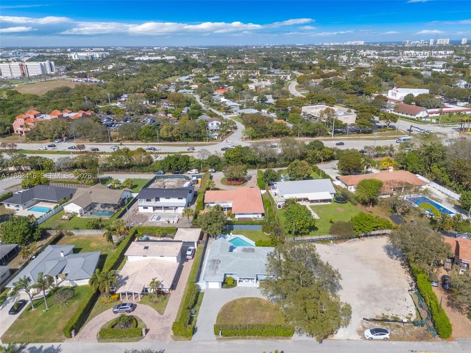 For Rent: $7,500 (4 beds, 2 baths, 2101 Square Feet)
