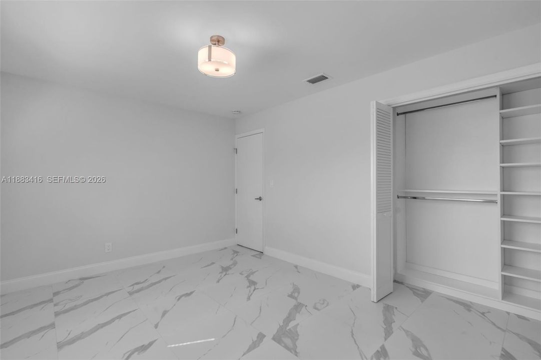 For Rent: $7,500 (4 beds, 2 baths, 2101 Square Feet)