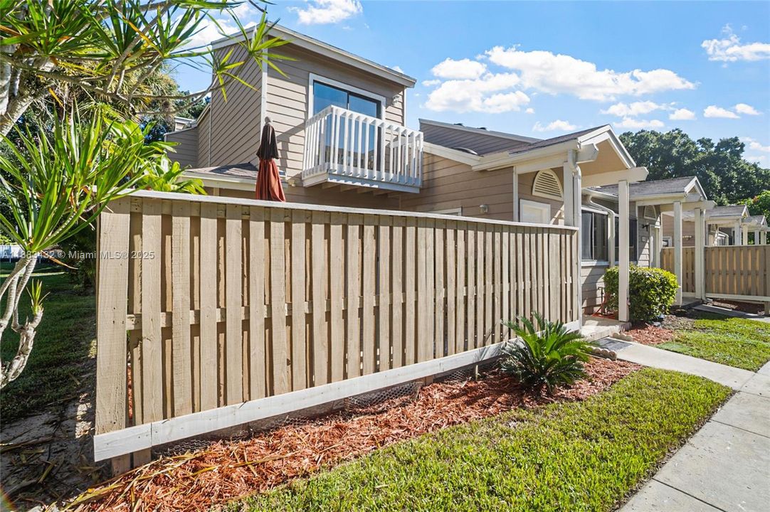 For Sale: $345,000 (3 beds, 2 baths, 1336 Square Feet)