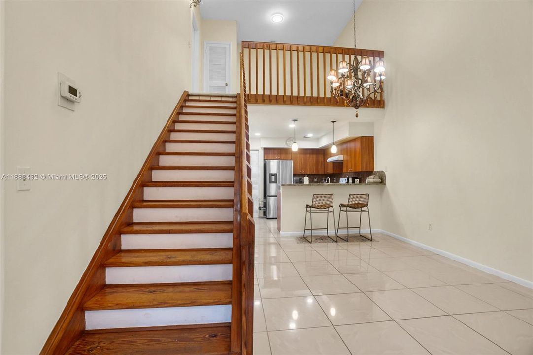 For Sale: $345,000 (3 beds, 2 baths, 1336 Square Feet)