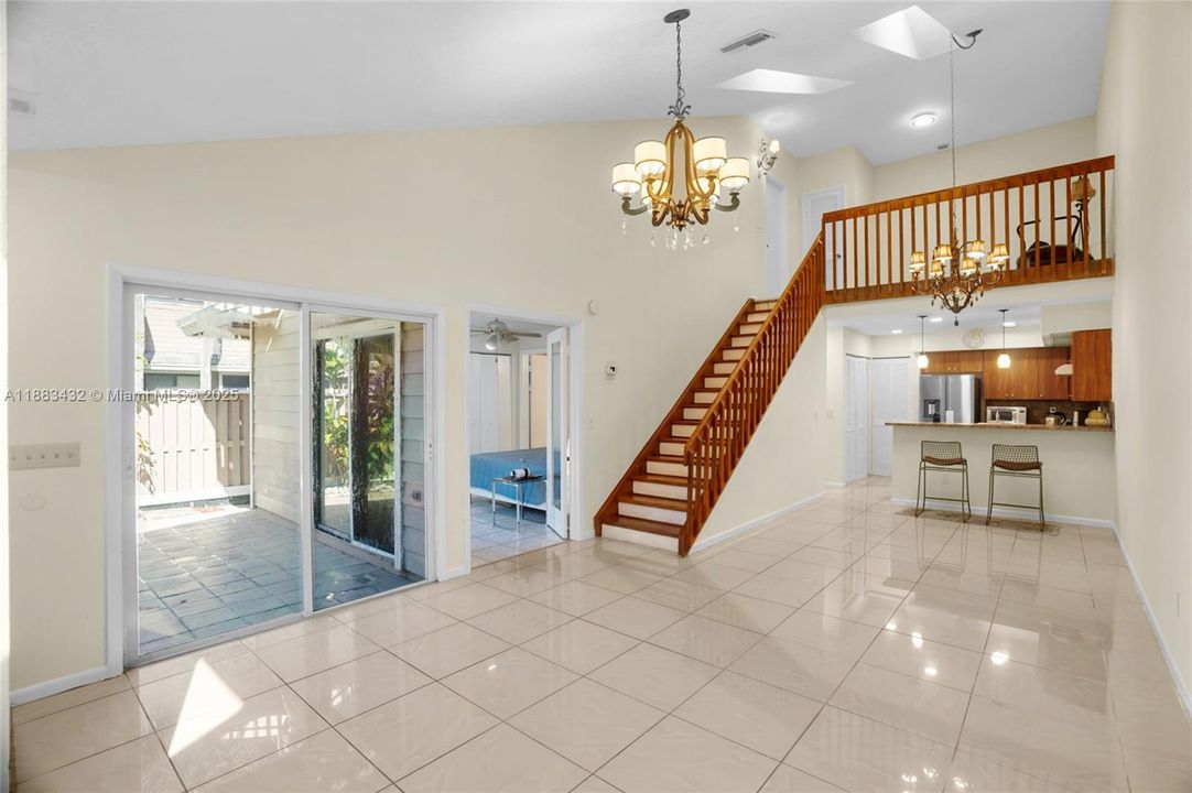 For Sale: $345,000 (3 beds, 2 baths, 1336 Square Feet)